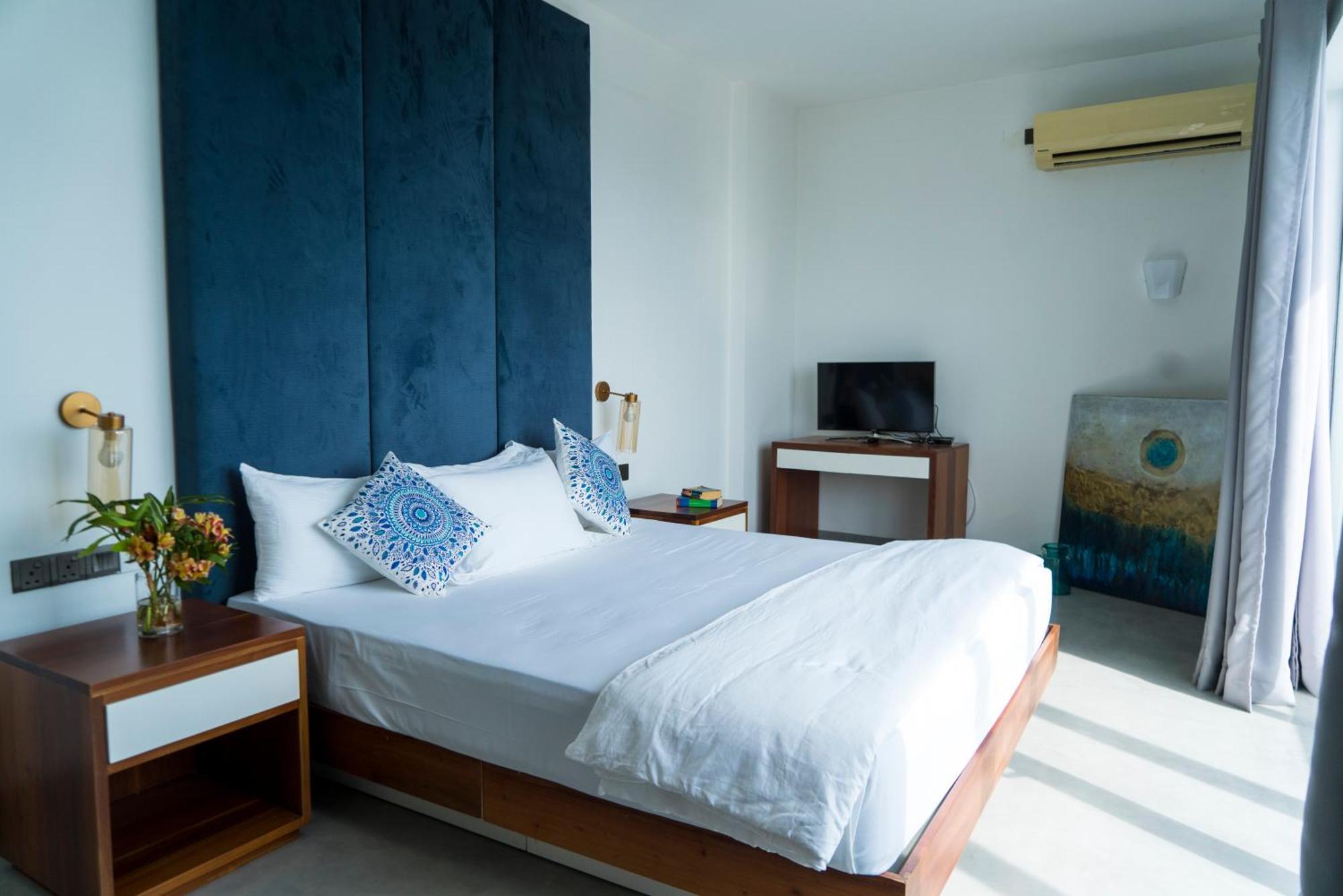 קולומבו Four Petals Inn מראה חיצוני תמונה