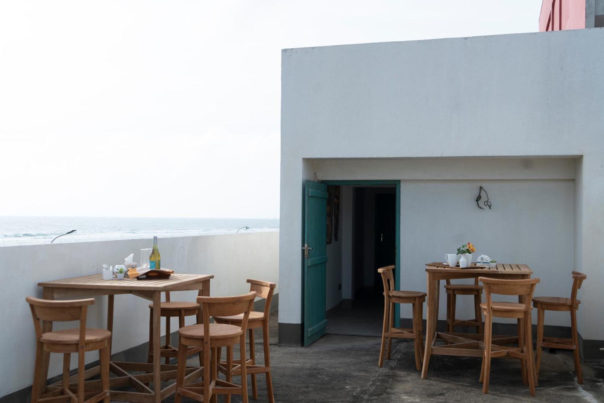 קולומבו Four Petals Inn מראה חיצוני תמונה