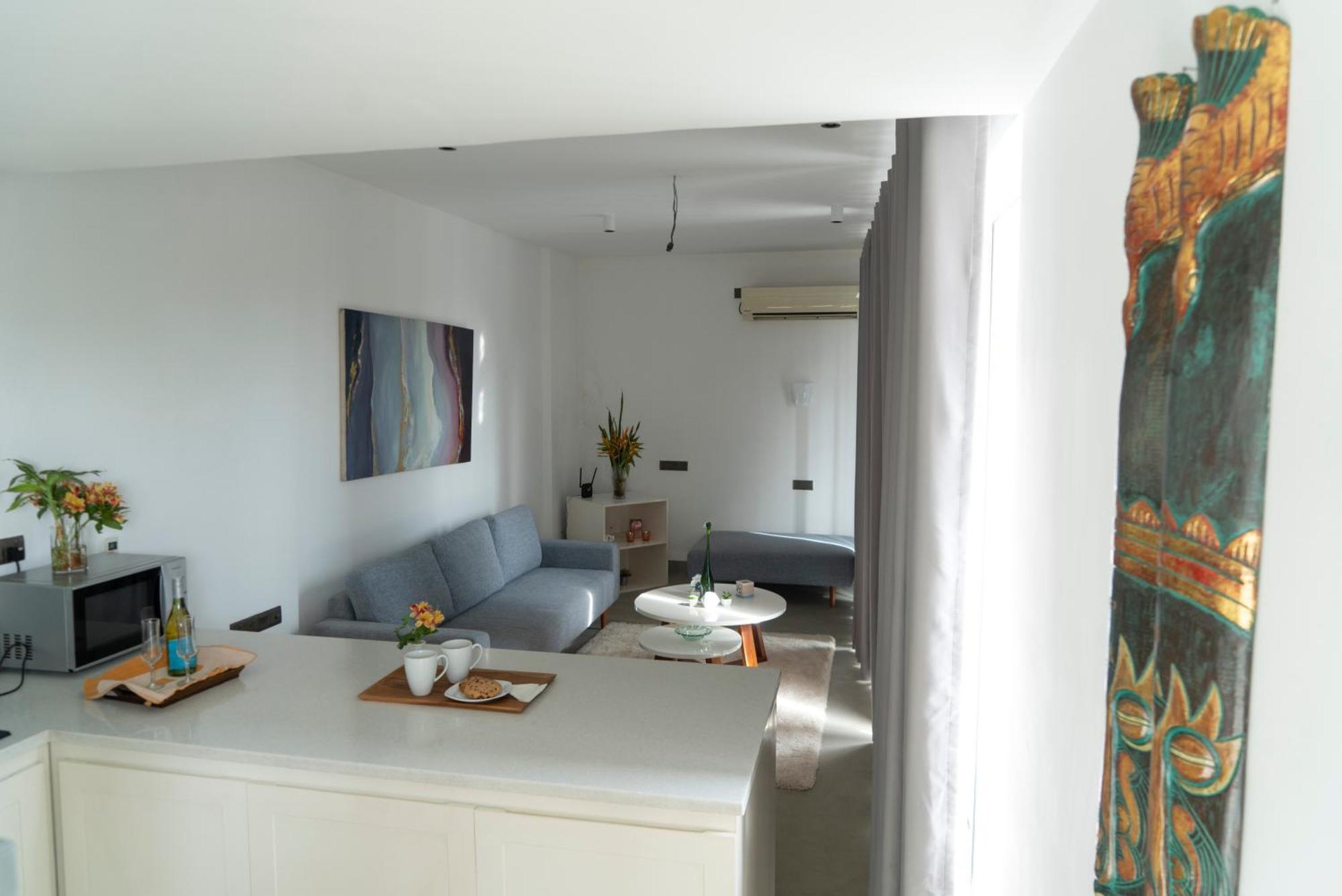 קולומבו Four Petals Inn מראה חיצוני תמונה
